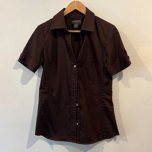 Like Brand New Banana Republic Brown Short Sleeve Button Down